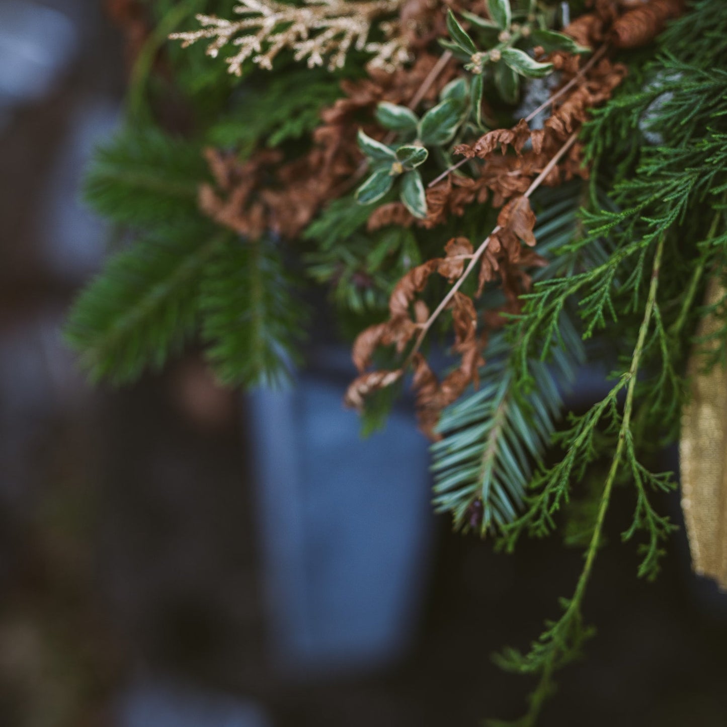 2 Candle Round Christmas Centerpiece