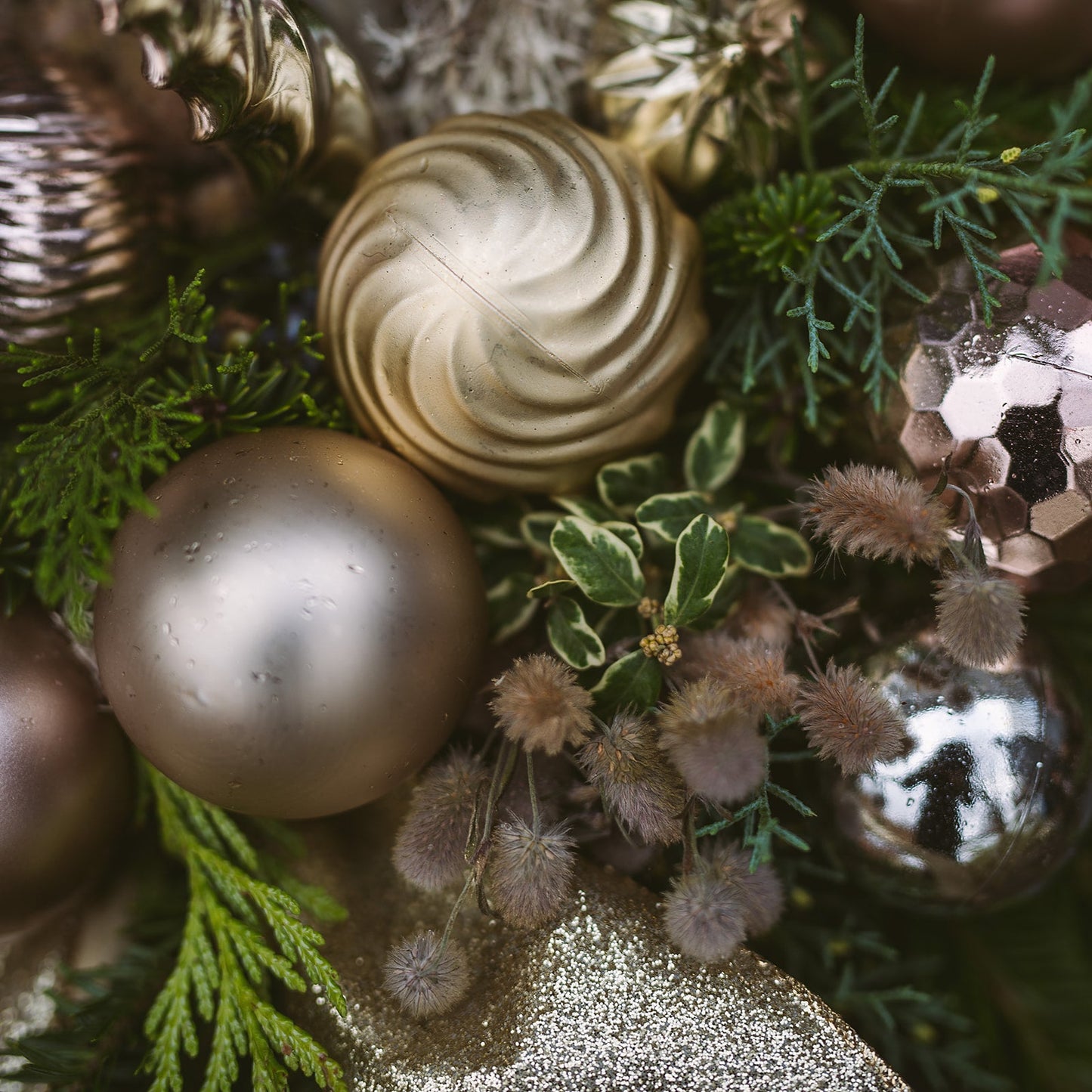 2 Candle Round Christmas Centerpiece