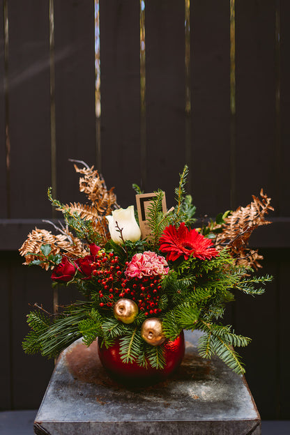 Christmas Bouquet in Vase