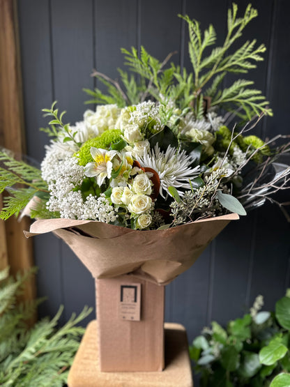 Christmas Bouquet in Vase