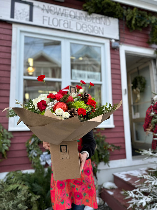 XL Christmas Bouquet in Vase