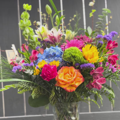 NL signature Large Bouquet in Vase