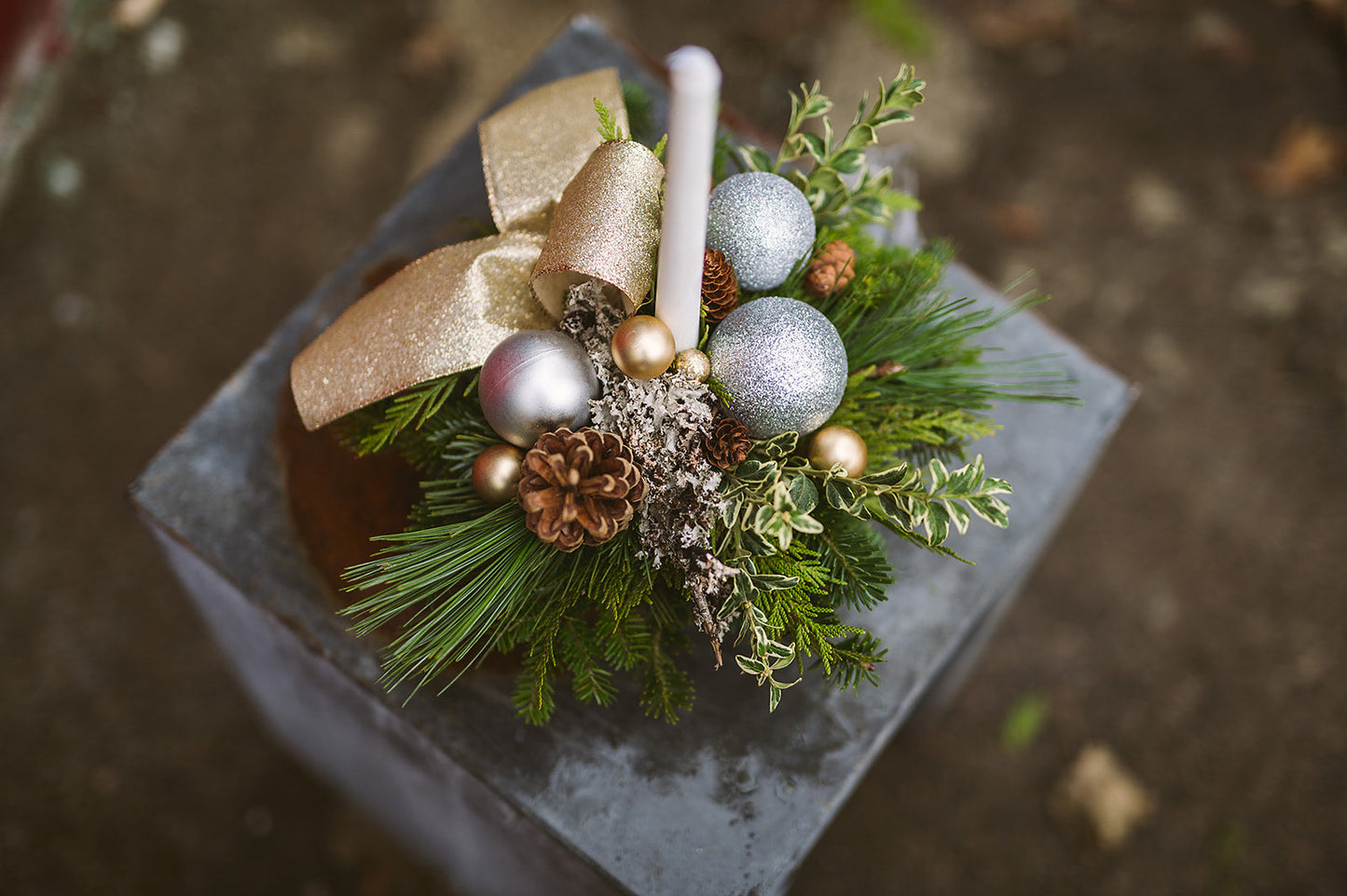 1 Candle Christmas Centrepiece - Petite